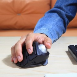 Ergonomic Bluetooth and 2.4G Wireless Rollerball Mouse with 8 Buttons 