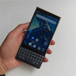 BlackBerry Key2 LE 4G LTE Mobile Phone 4.5'' IPS LCD 3GB/4GB RAM 32GB/
